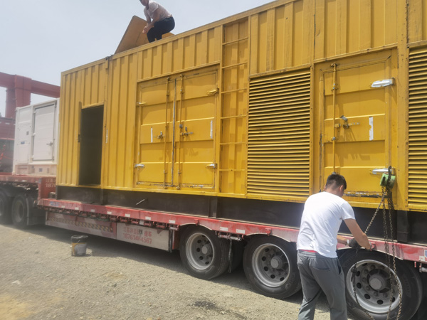 休宁除了负载情况和发动机维护，还有哪些因素会影响 200kw 柴油发电机的油耗？