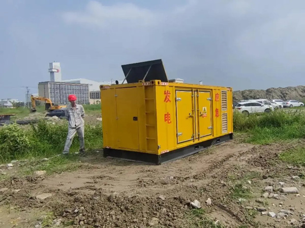 休宁200KW柴油发电机机组每小时的油耗量受哪些因素影响？