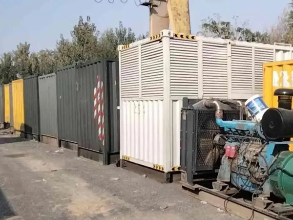 休宁200KW柴油发电机机组每小时油耗是多少？